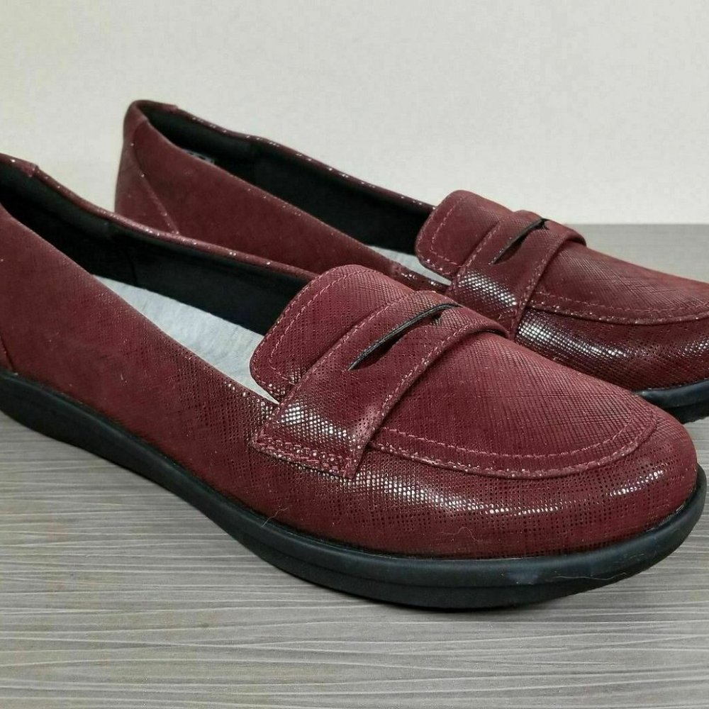 Clarks Ayla Form Ultra Cushioned Penny Loafer - Picture 3 of 11